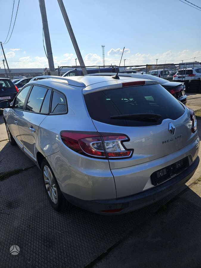 Renault Megane 2015 — двигун 1461 cm³, 110 HP (81kW)