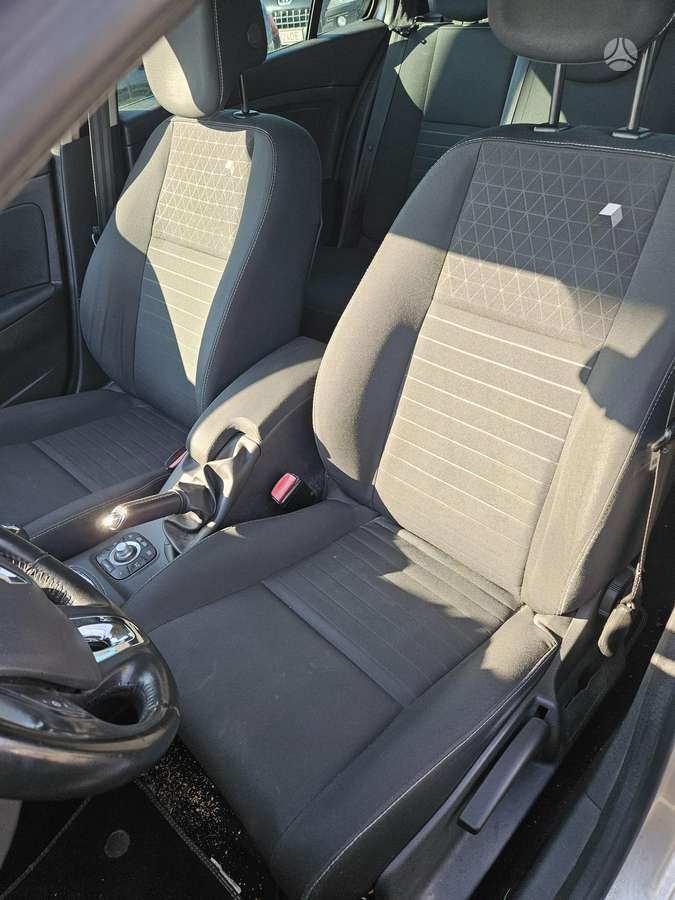 Renault Megane 2015 — фото 9