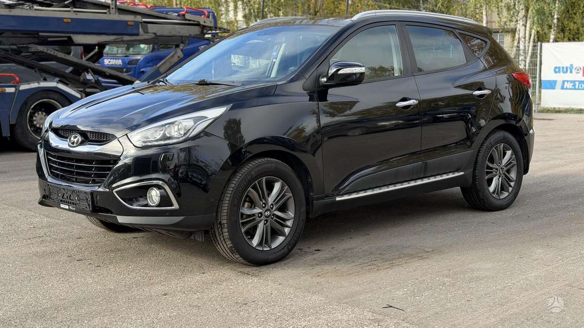 Hyundai ix35 2014 — вигляд ззаду