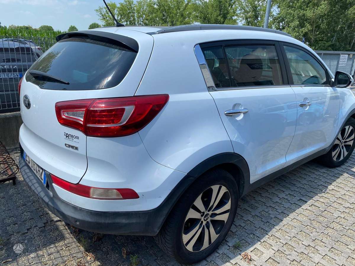 Kia Sportage 2013 — engine 1685 cm³, 116 HP (85kW)