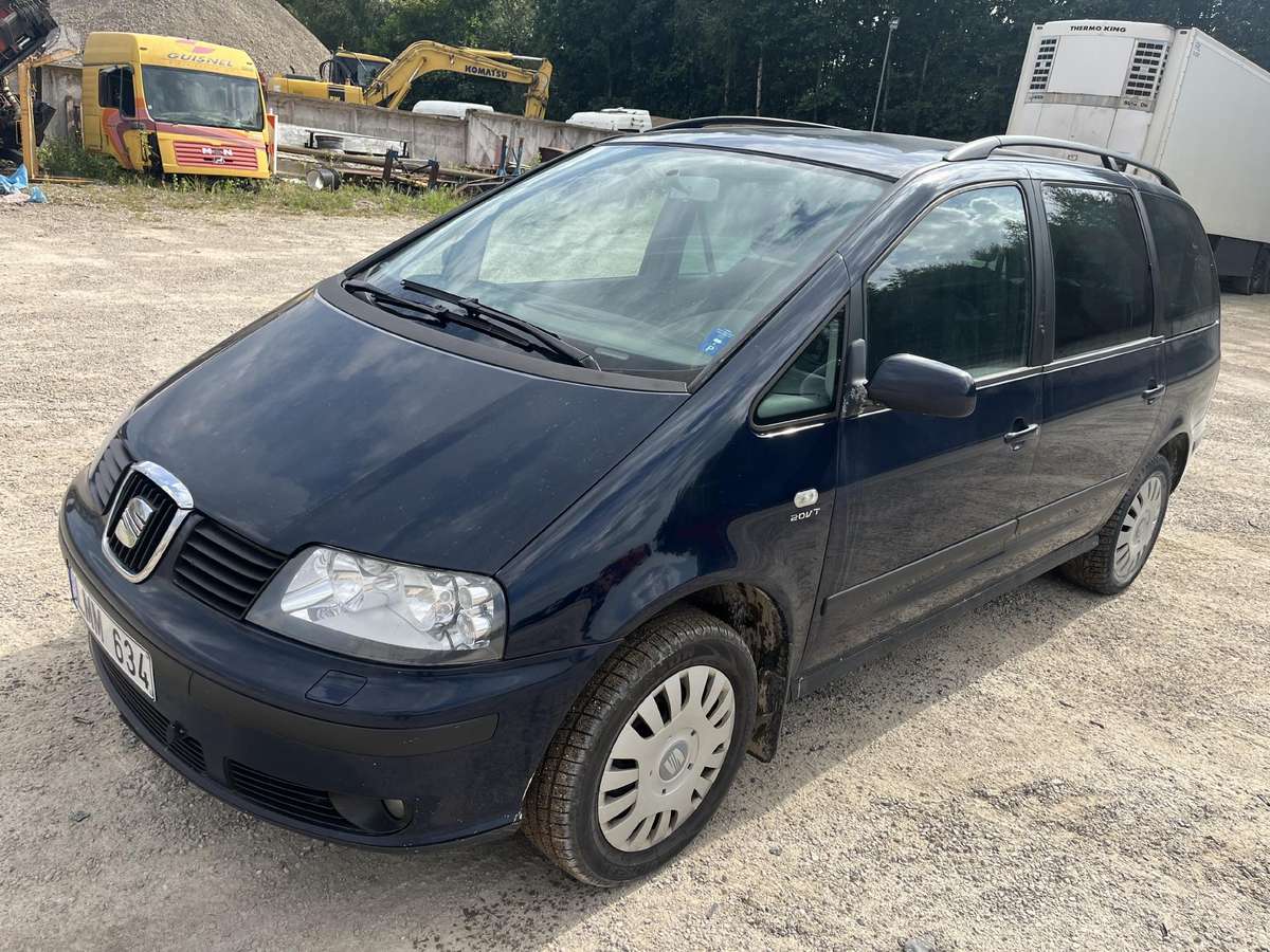 Seat Alhambra 2006 — rear view