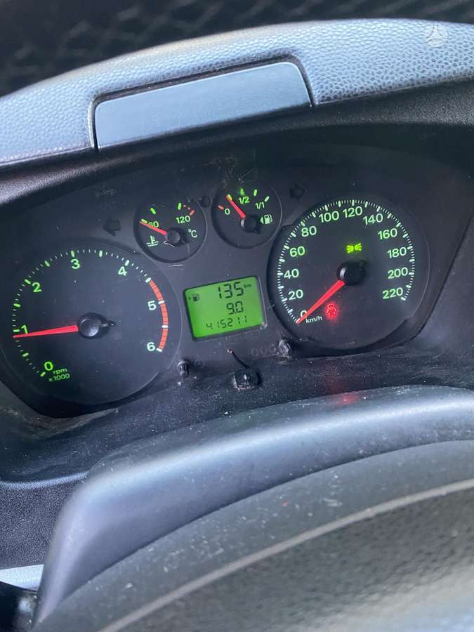 Ford Transit 2009 — вигляд ззаду