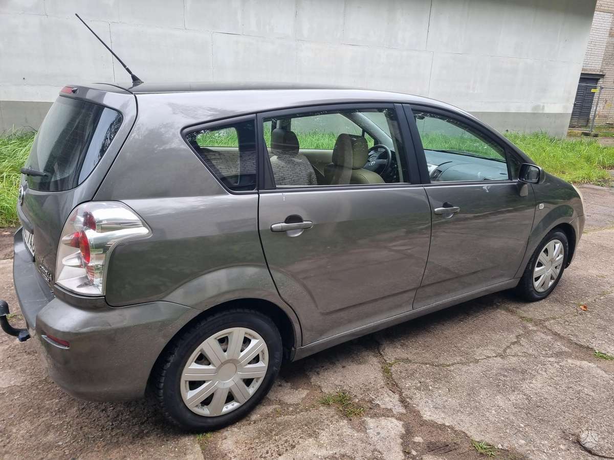 Toyota Corolla 2006 — engine 2200 cm³, 136 HP (100kW)