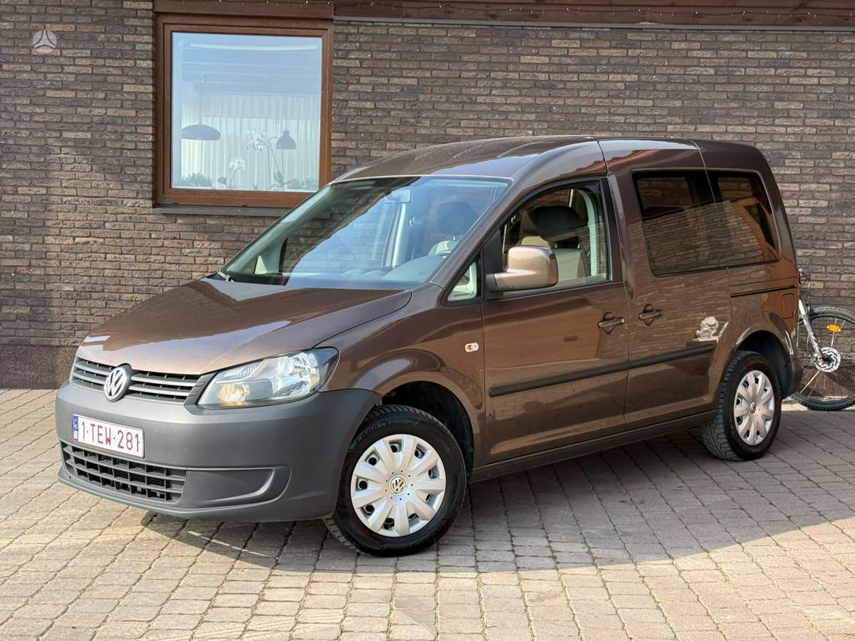 Volkswagen Caddy 2012 — вигляд ззаду