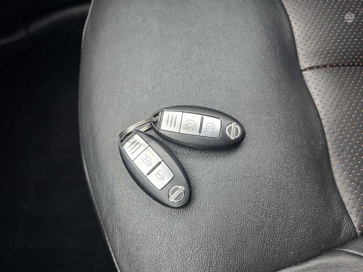 Nissan Juke 2011 — photo 14
