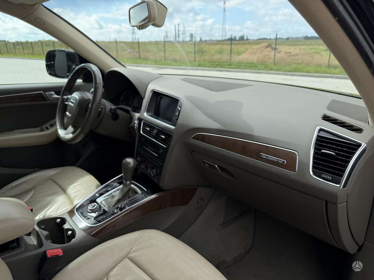 Audi Q5 2009 — photo 15