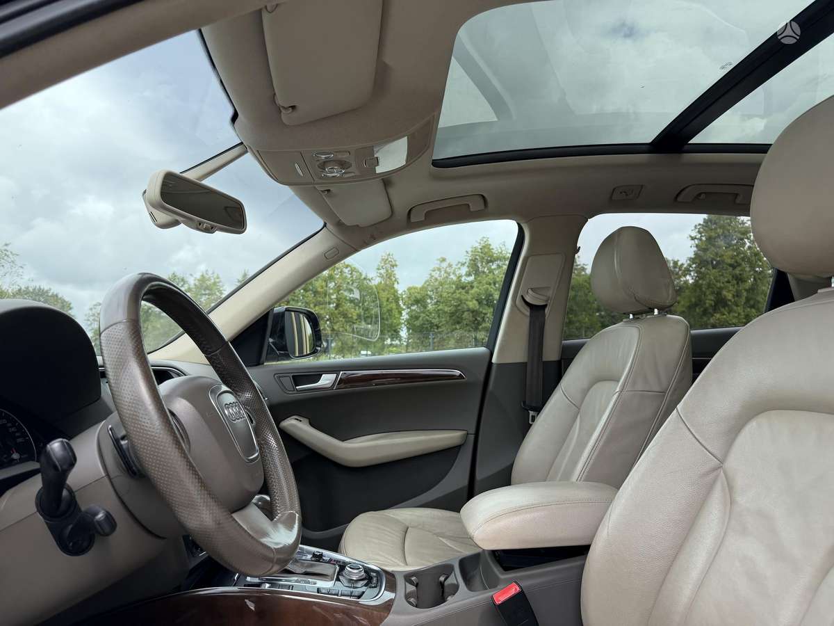 Audi Q5 2009 — photo 16