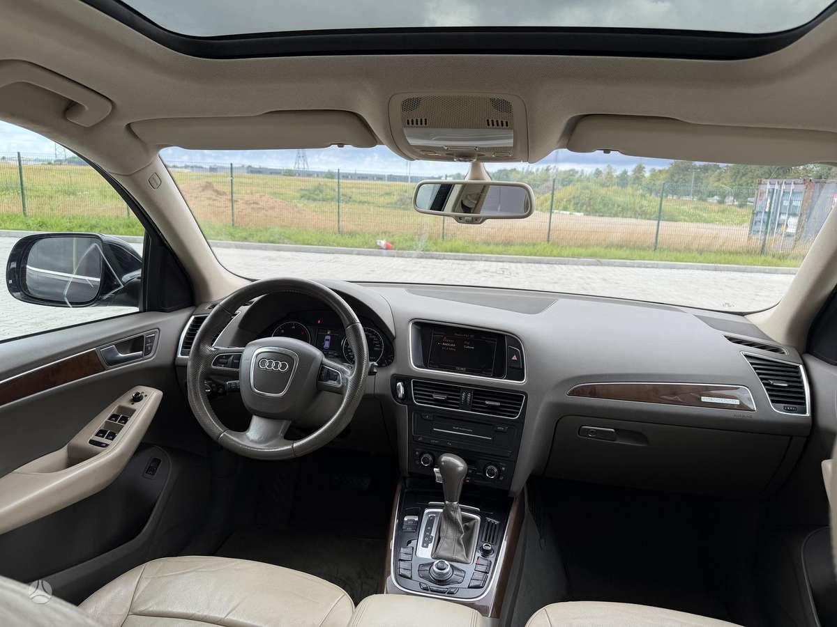 Audi Q5 2009 — photo 17