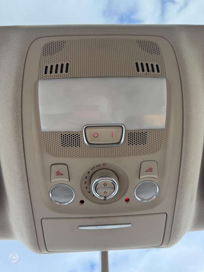 Audi Q5 2009 — photo 28