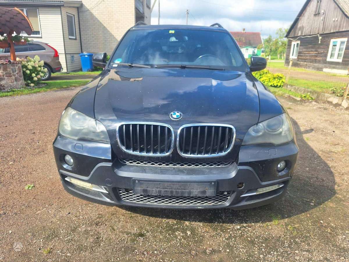 BMW X5 2009 — двигун 3000 cm³, 239 HP (176kW)