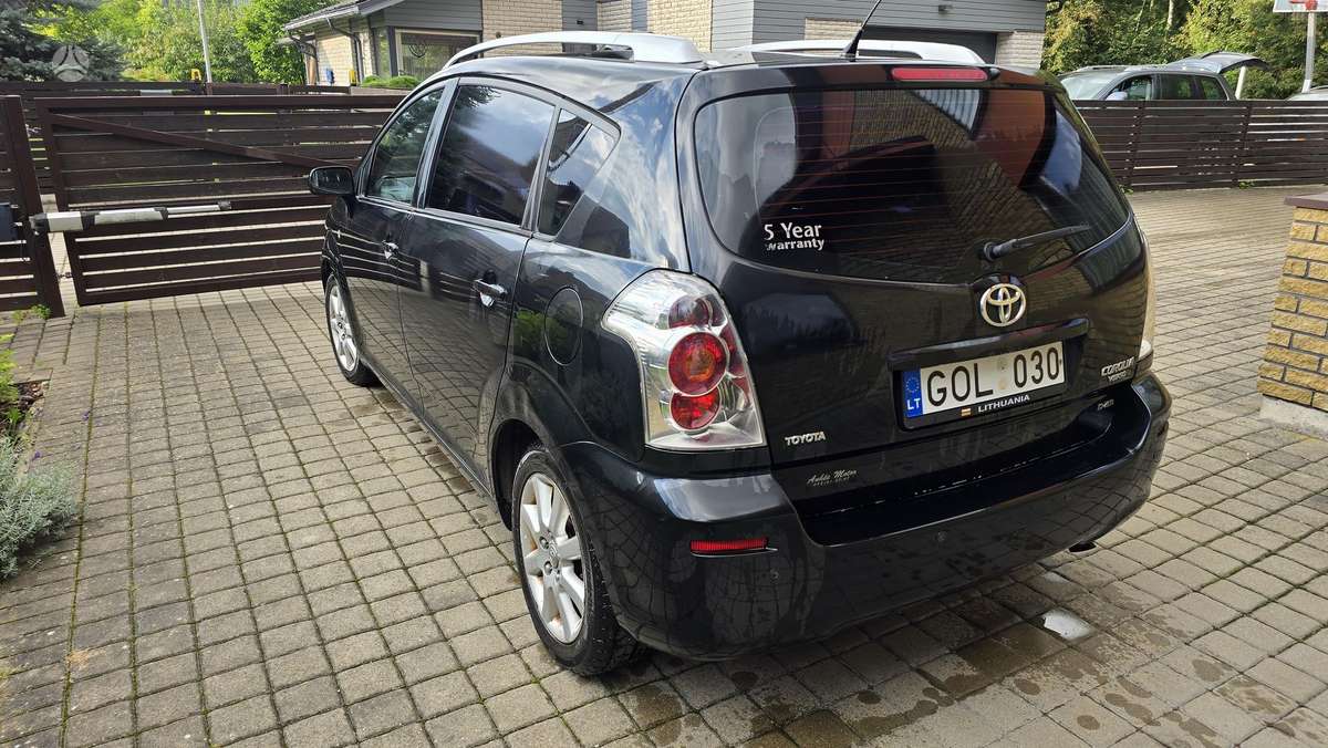 Toyota Corolla 2006 — салон