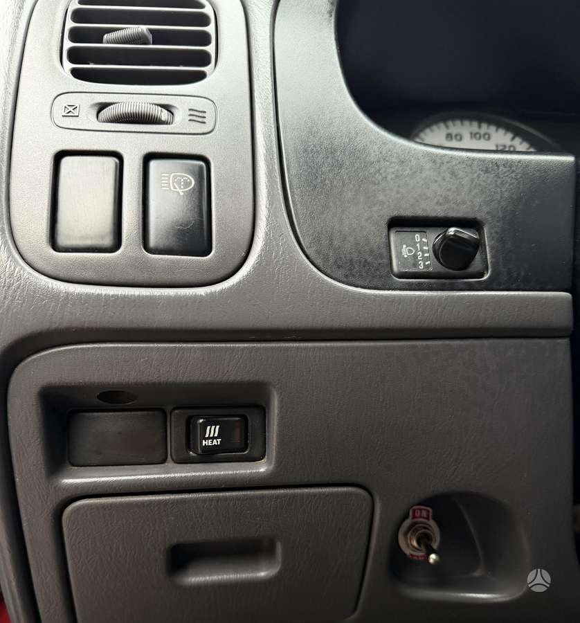 Nissan Navara 2004 — photo 21