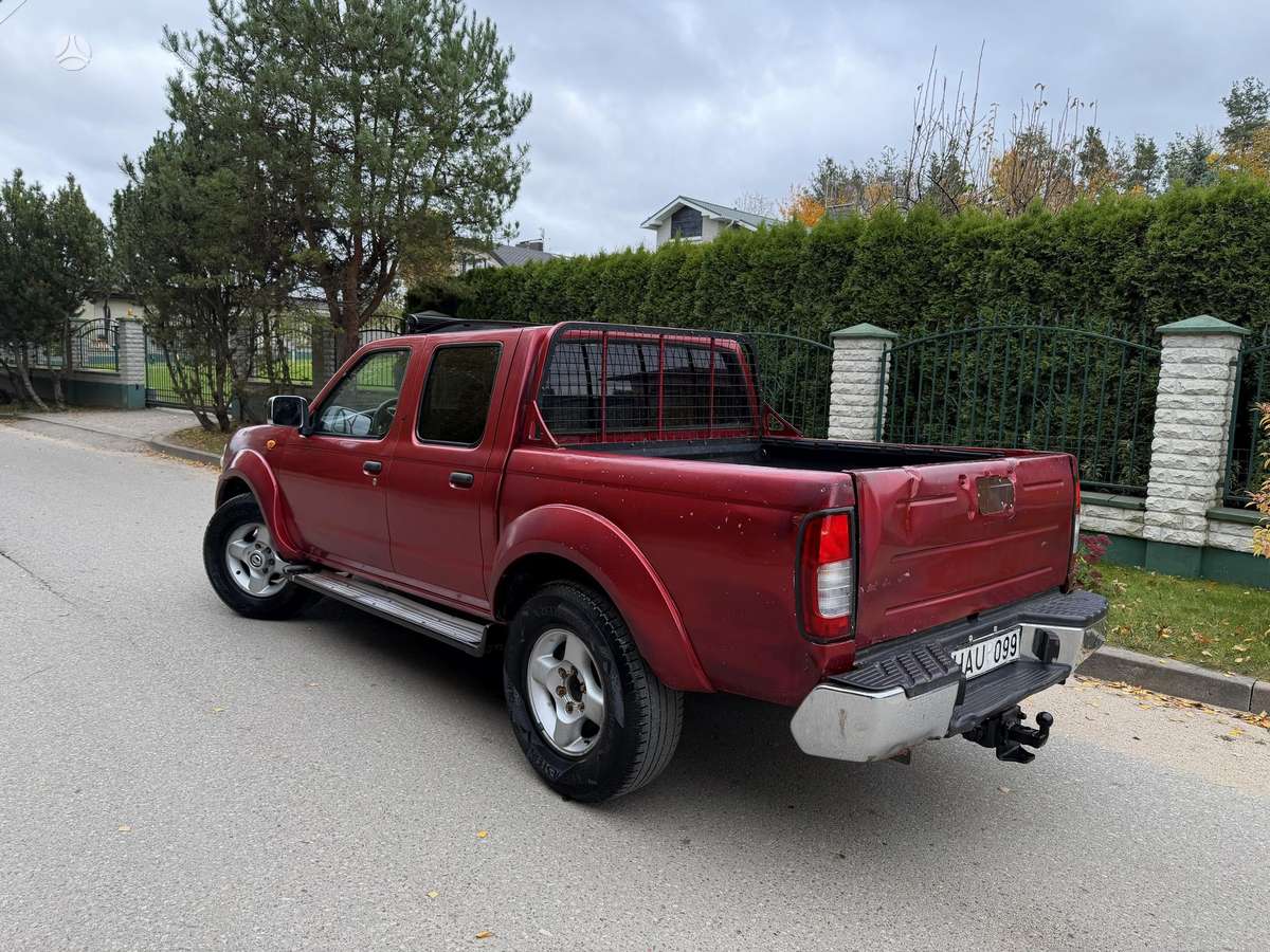 Nissan Navara 2004 — photo 8