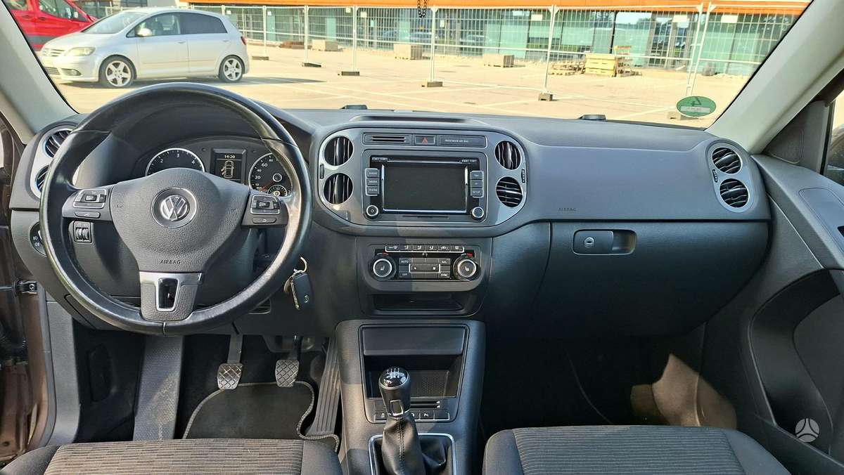 Volkswagen Tiguan 2015 — фото 17