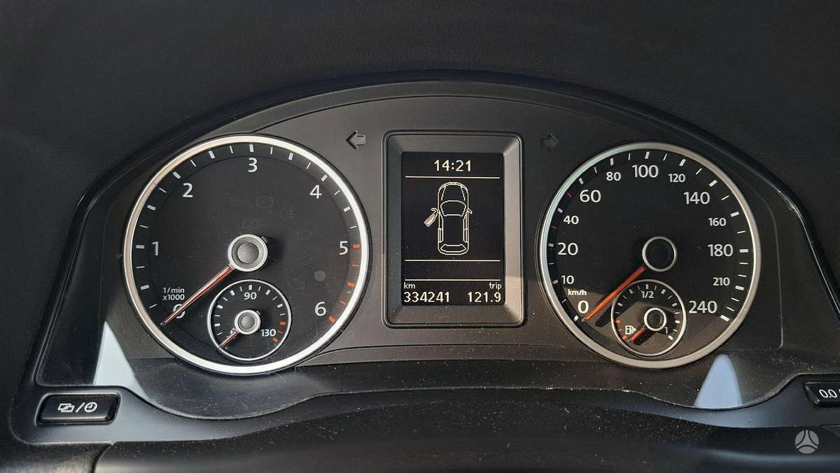 Volkswagen Tiguan 2015 — фото 20