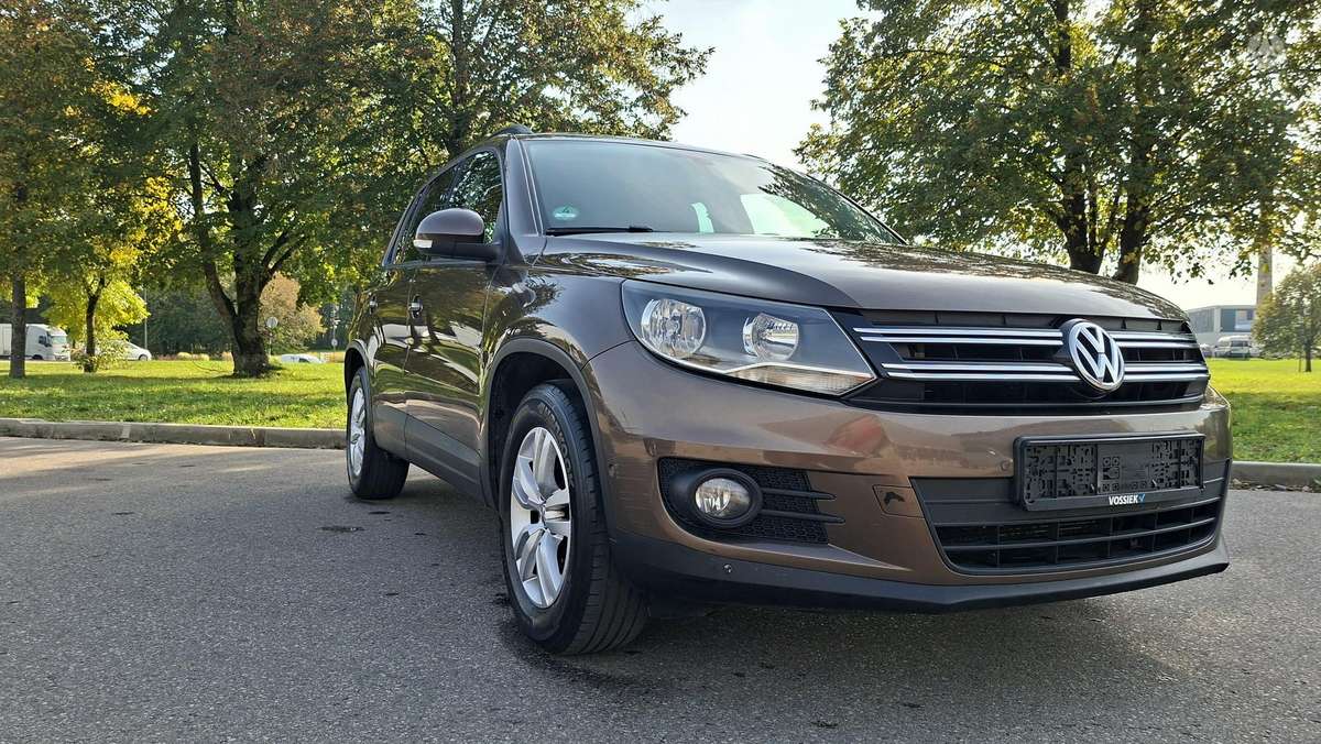 Volkswagen Tiguan 2015 — двигун 1968 cm³, 110 HP (81kW)