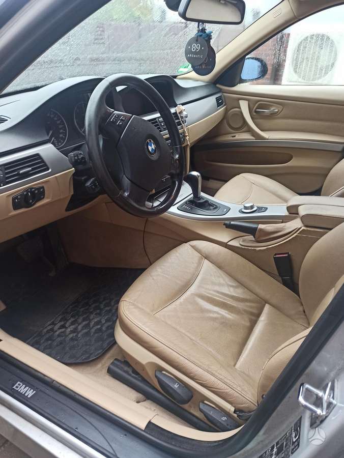 BMW 320 2006 — photo 7
