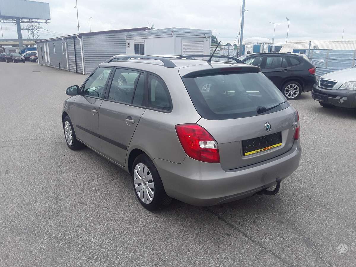 Skoda Fabia 2013 — engine 1598 cm³, 90 HP (66kW)