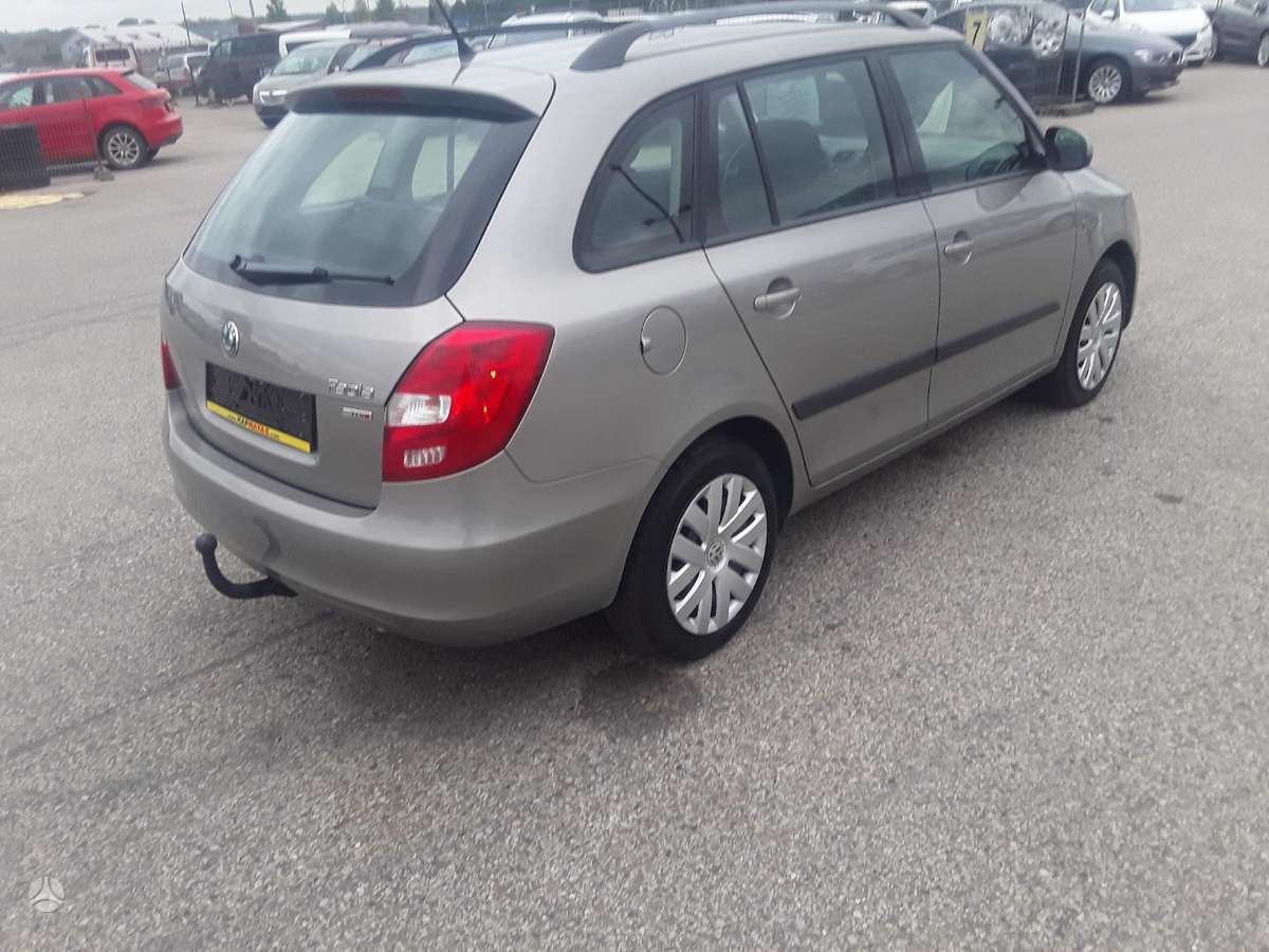 Skoda Fabia 2013 — photo 6