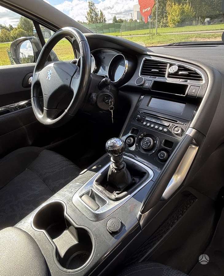Peugeot 3008 2011 — photo 9