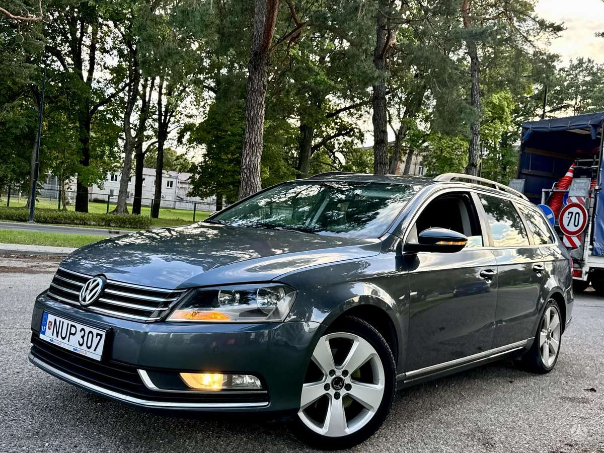 Volkswagen Passat 2012 — photo 11
