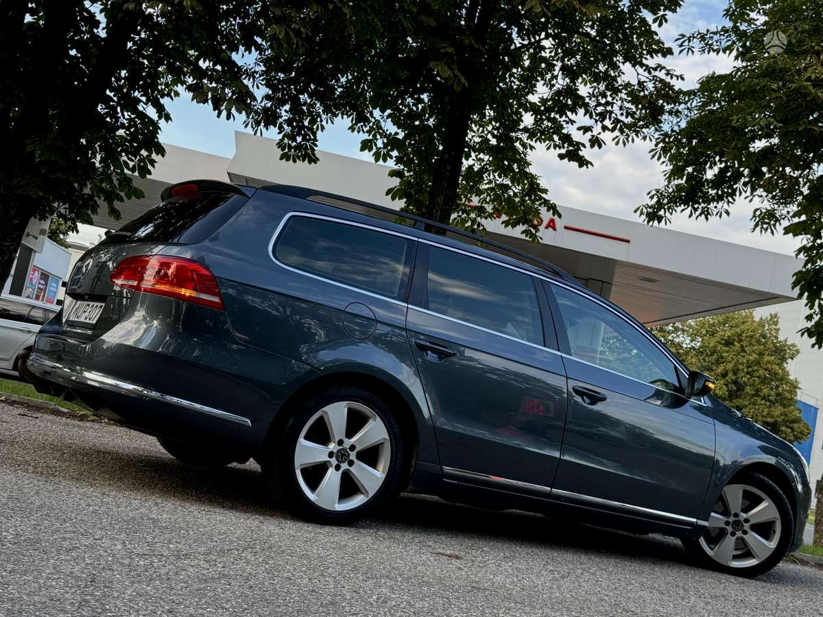 Volkswagen Passat 2012 — photo 13