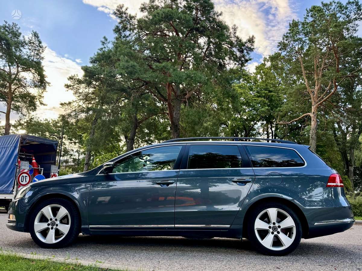 Volkswagen Passat 2012 — photo 25