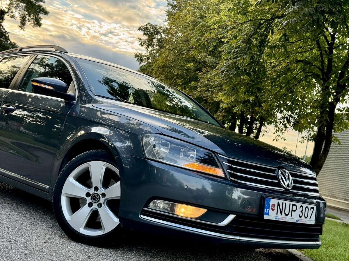 Volkswagen Passat 2012 — photo 31