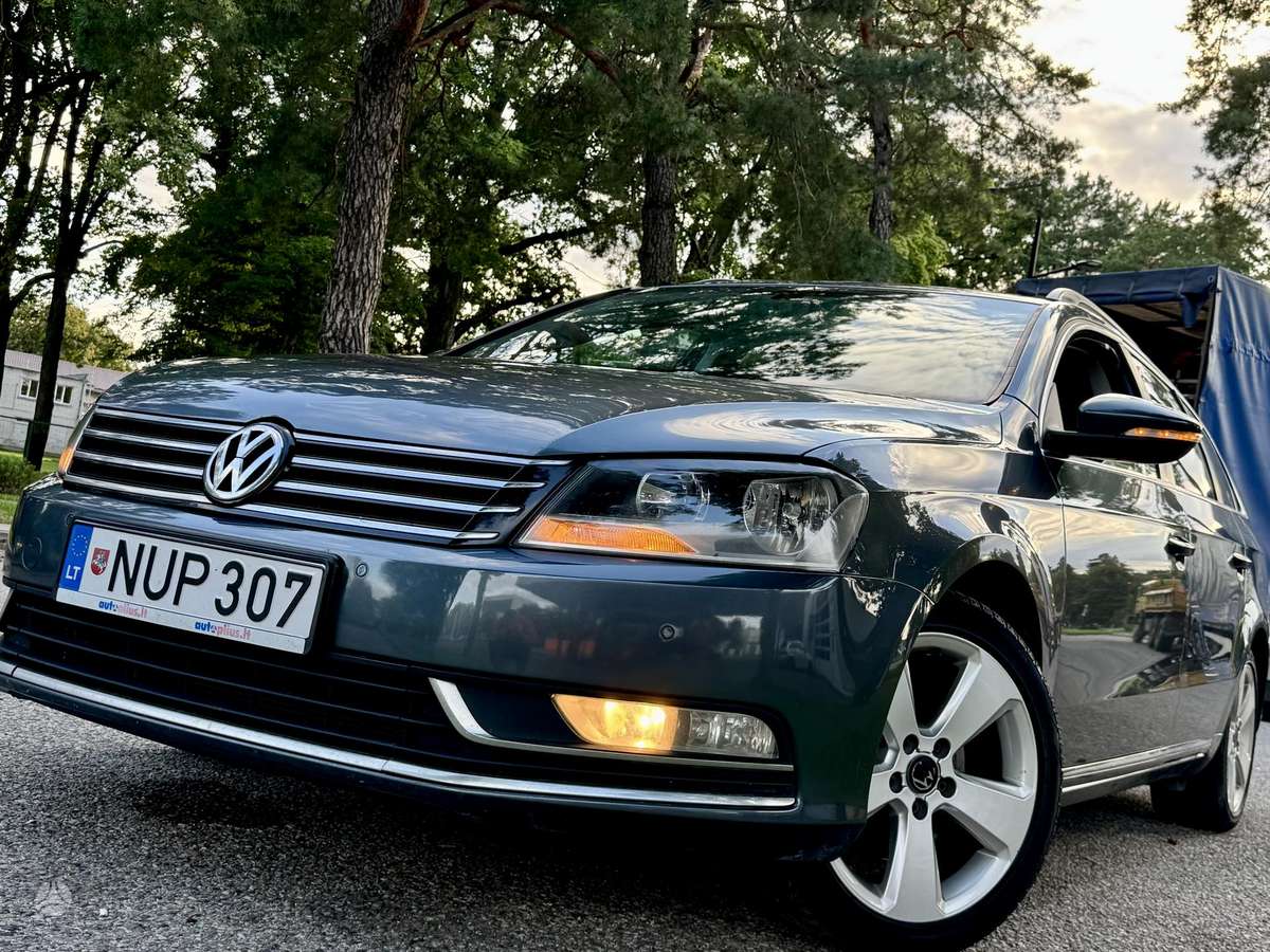 Volkswagen Passat 2012 — photo 34