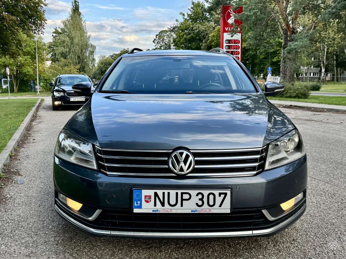 Volkswagen Passat 2012 — photo 6