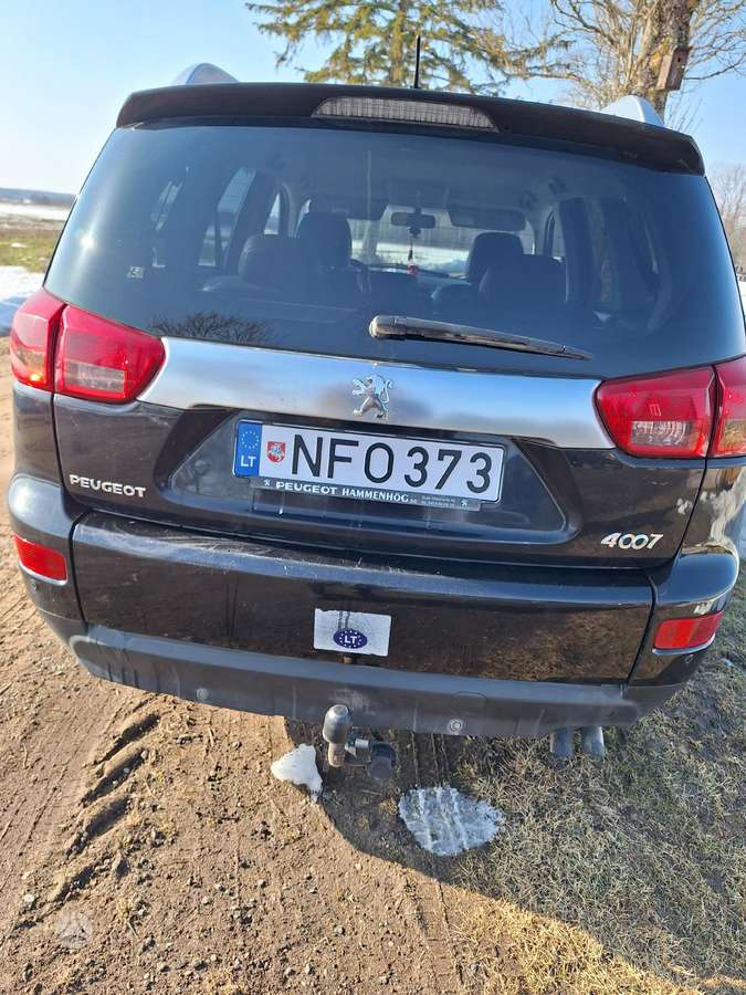 Peugeot 4007 2008 — photo 12