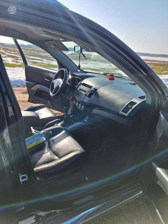 Peugeot 4007 2008 — engine 2179 cm³, 156 HP (115kW)