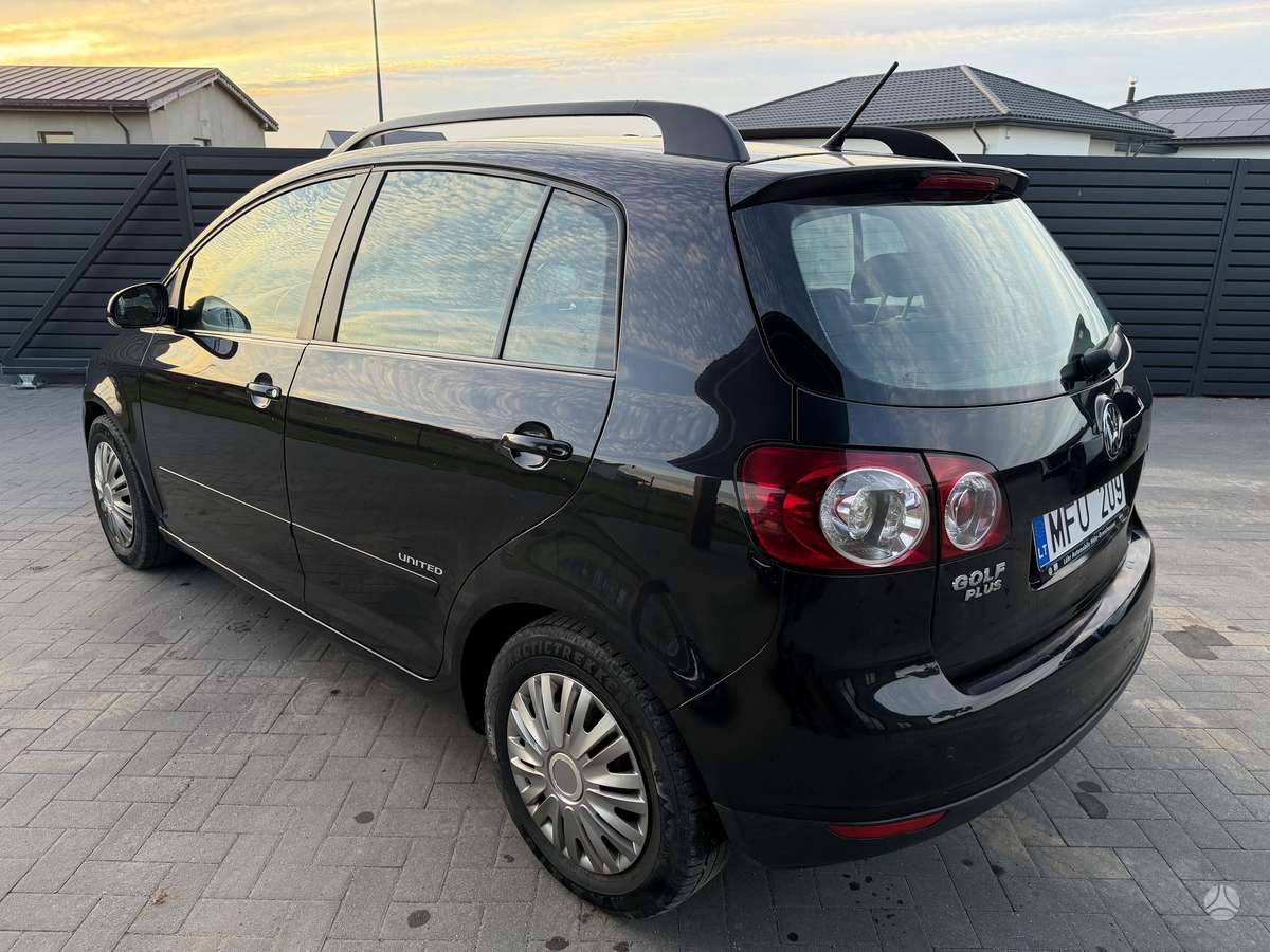 Volkswagen Golf 2008 — двигун 1390 cm³, 122 HP (90kW)