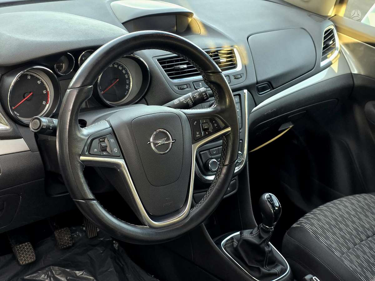 Opel Mokka 2015 — фото 10