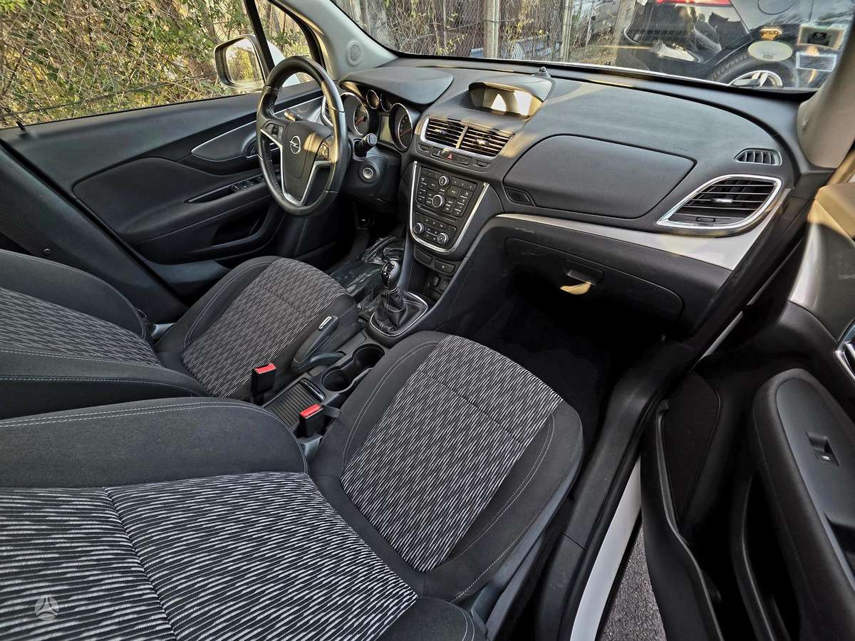 Opel Mokka 2015 — фото 14
