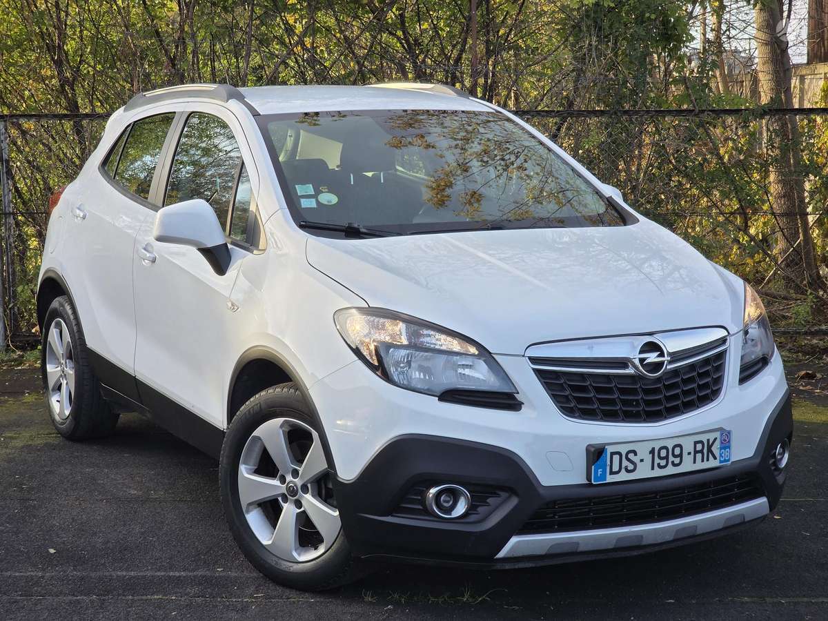 Opel Mokka 2015 — салон