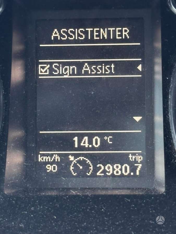 Volkswagen Passat 2012 — photo 13