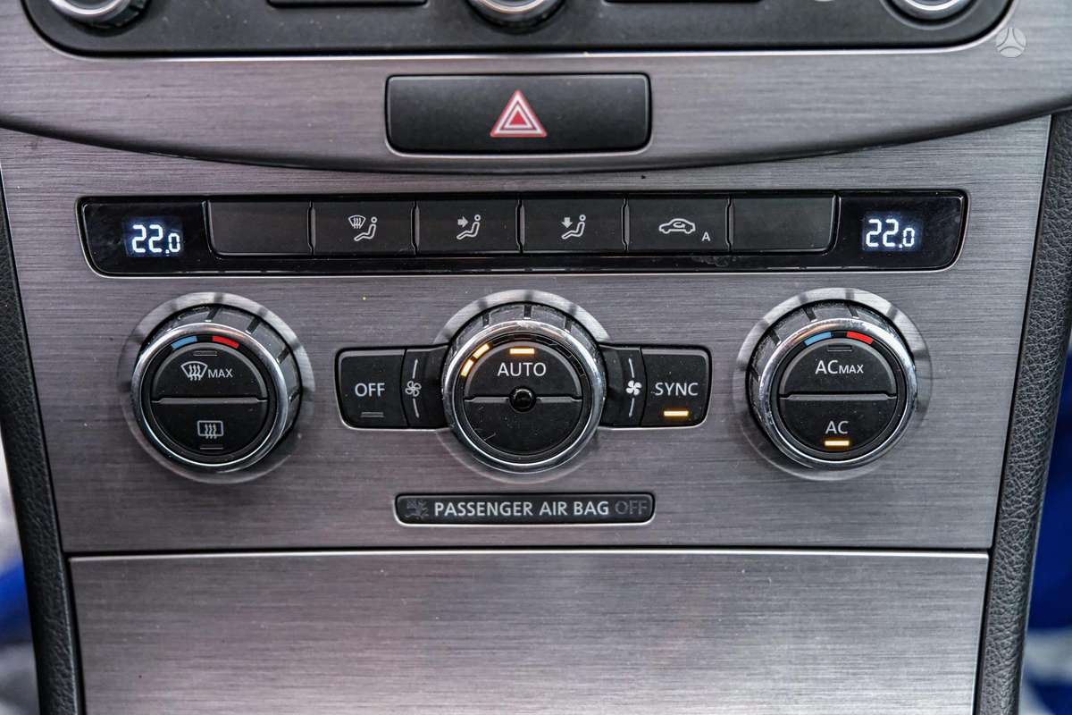 Volkswagen Passat 2013 — photo 21