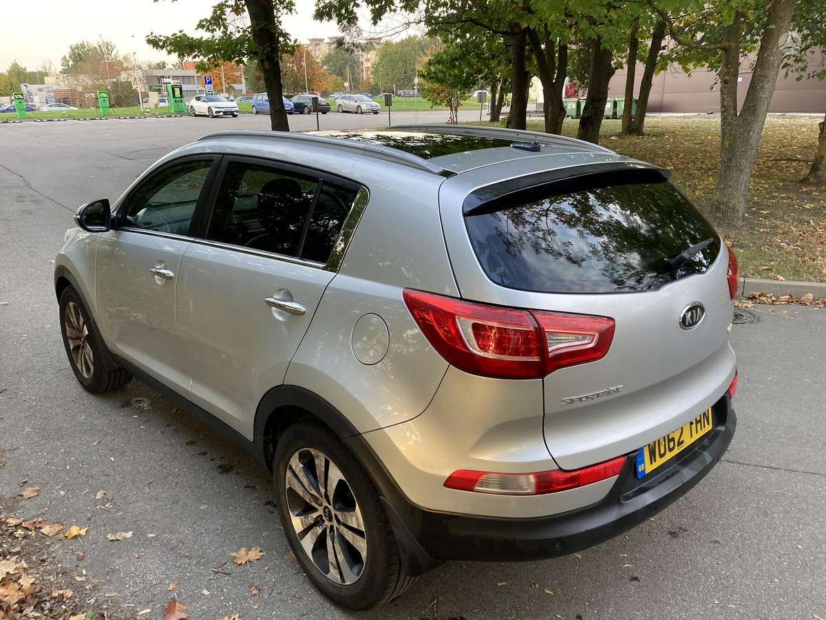 Kia Sportage 2012 — двигун 1685 cm³, 116 HP (85kW)