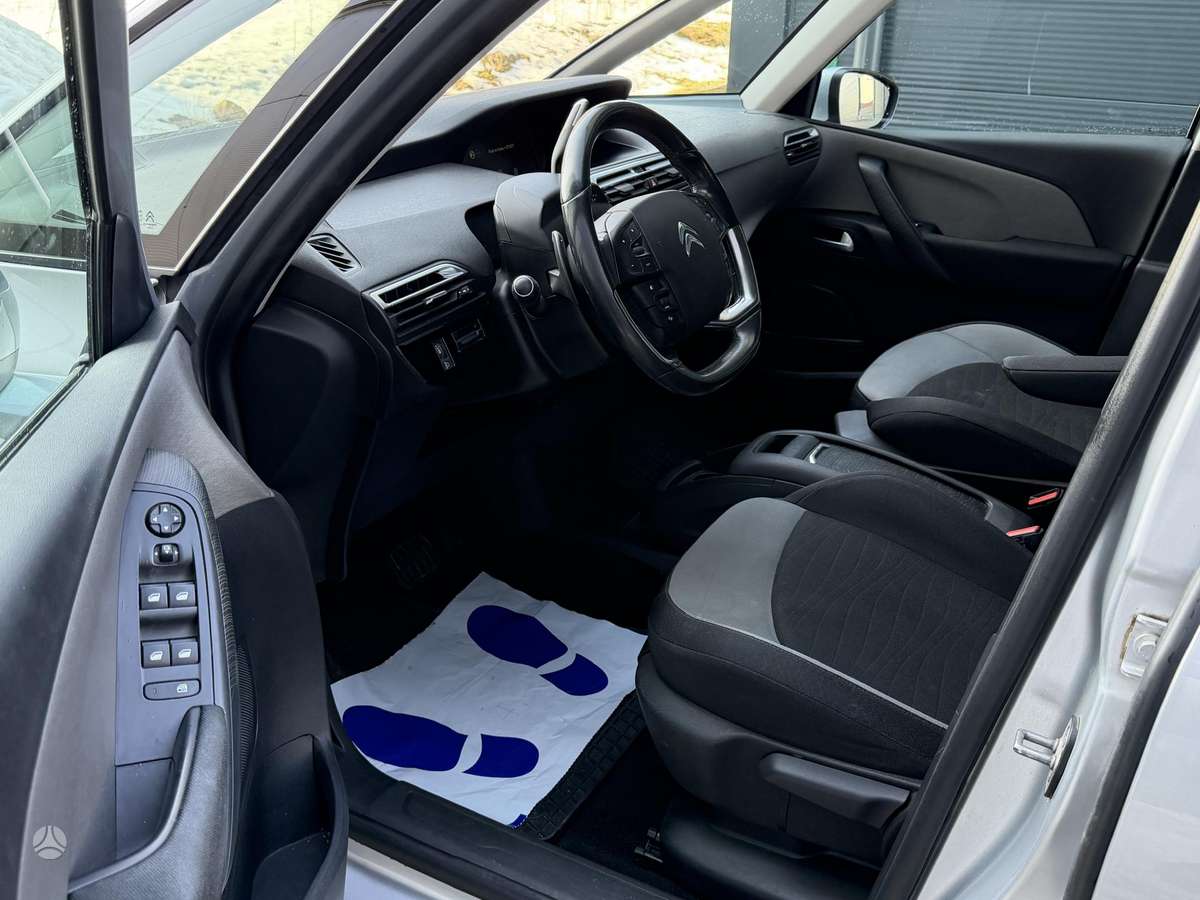 Citroen C4 2015 — photo 13