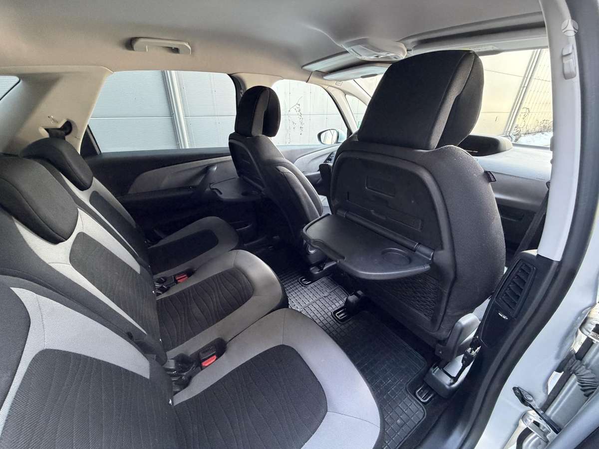 Citroen C4 2015 — photo 21