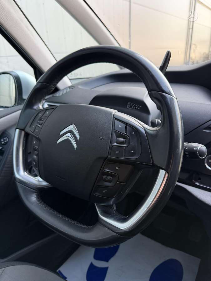 Citroen C4 2015 — photo 24