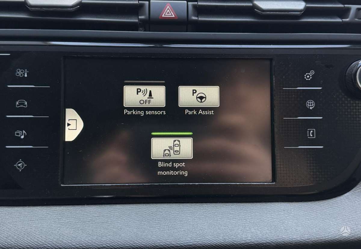 Citroen C4 2015 — photo 27
