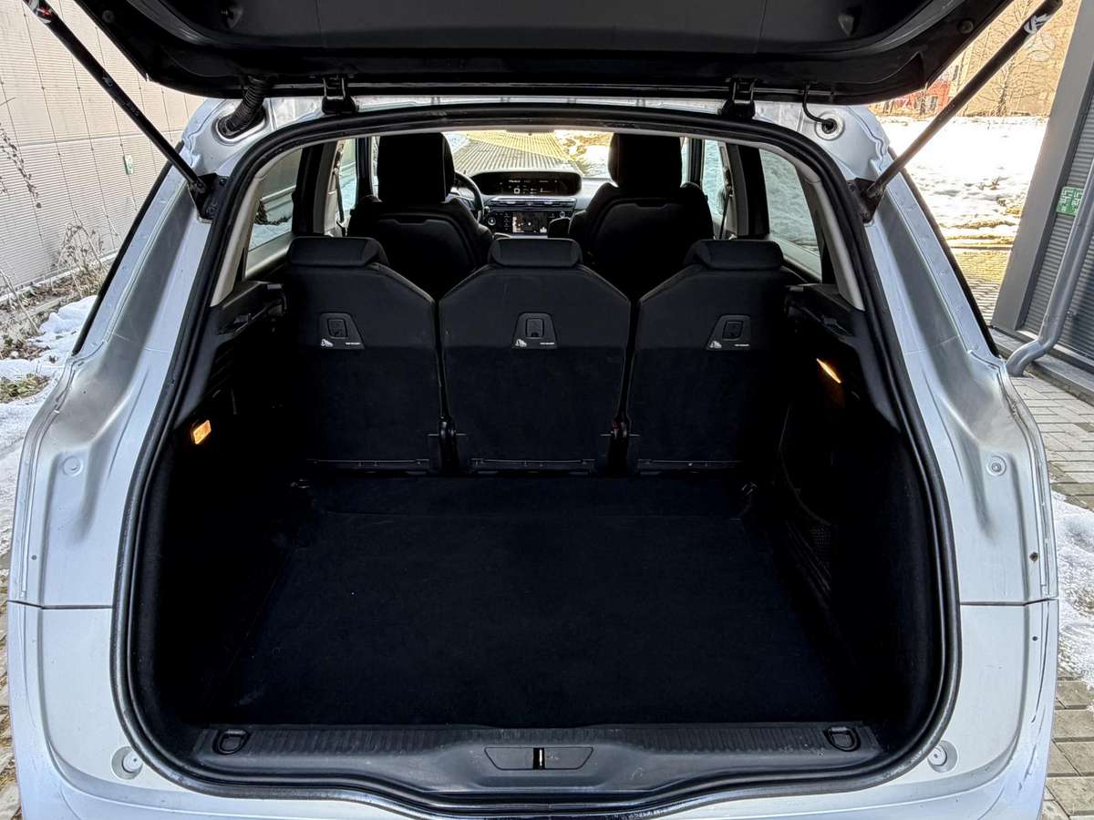 Citroen C4 2015 — photo 30