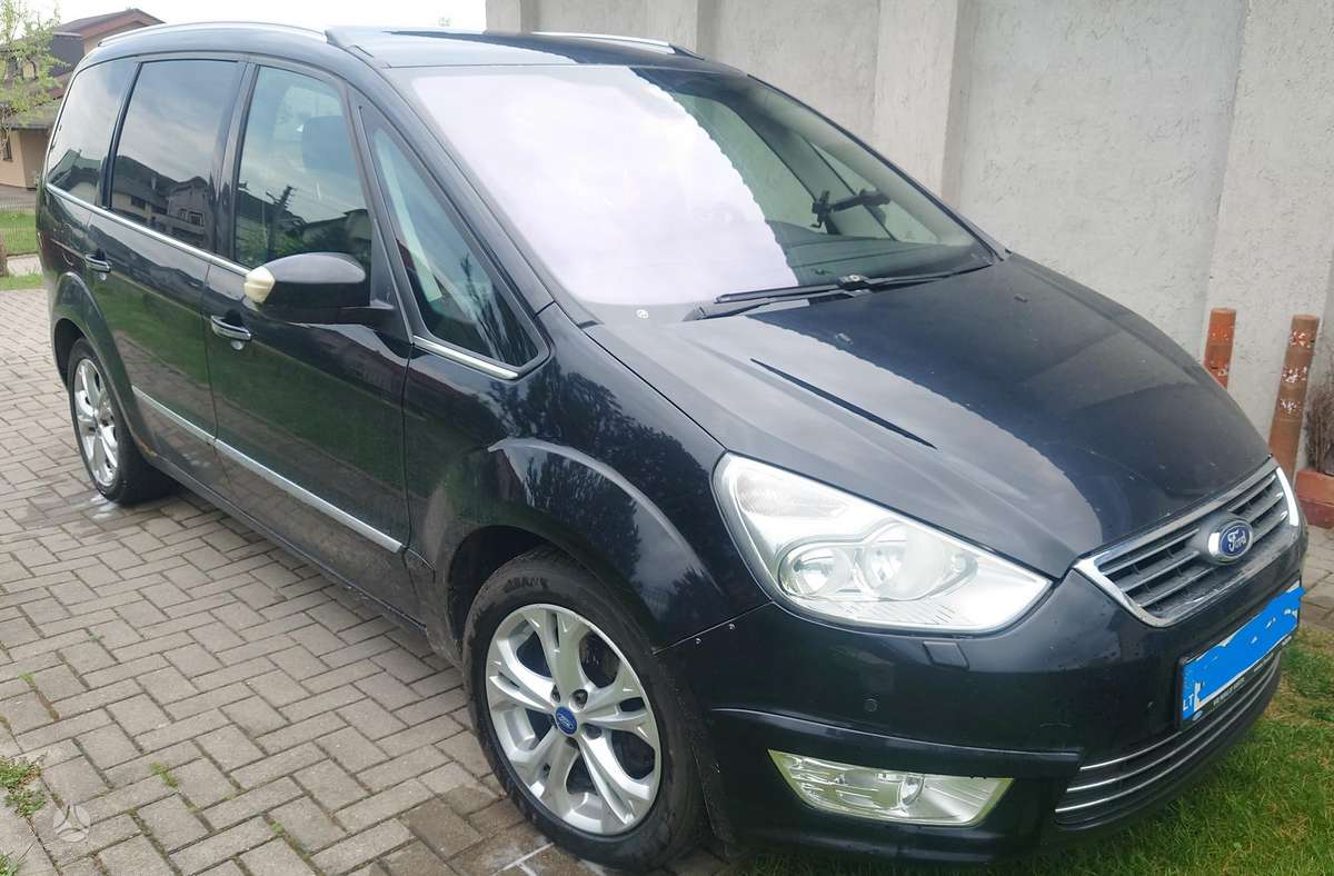 Ford Galaxy 2011 — interior