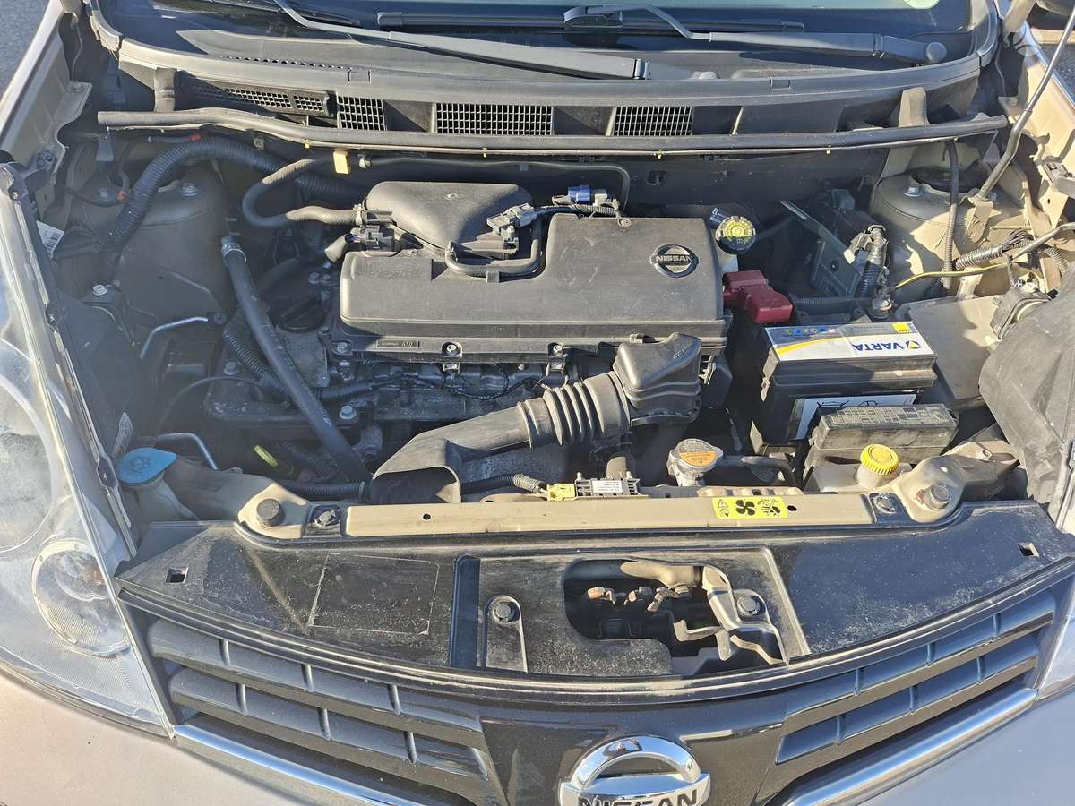 Nissan Note 2012 — photo 11