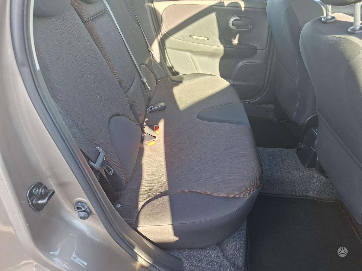 Nissan Note 2012 — photo 6