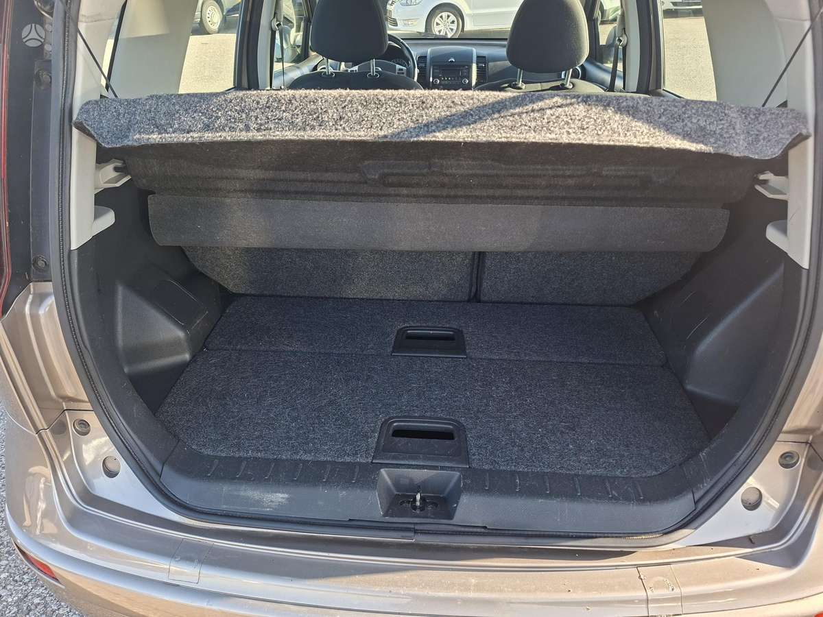 Nissan Note 2012 — photo 7
