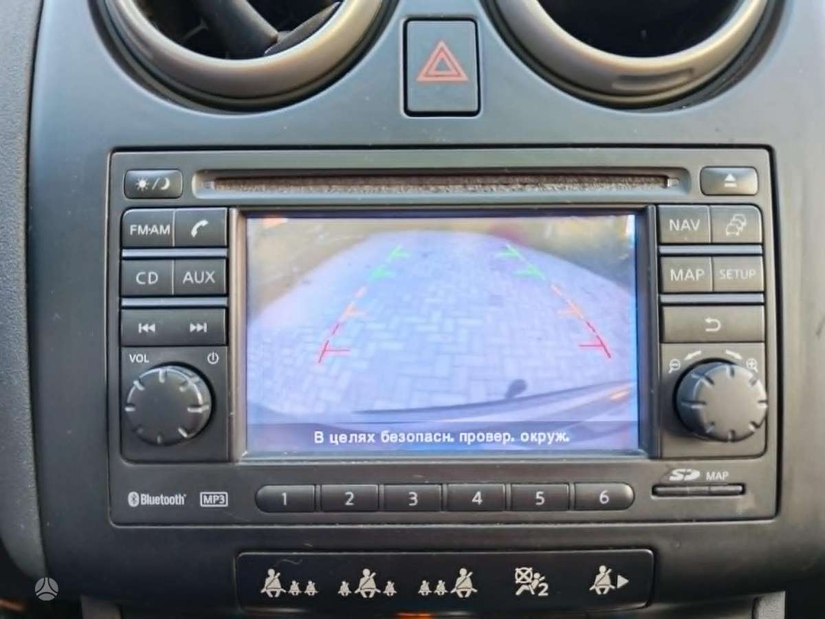 Nissan Qashqai+2 2010 — photo 20
