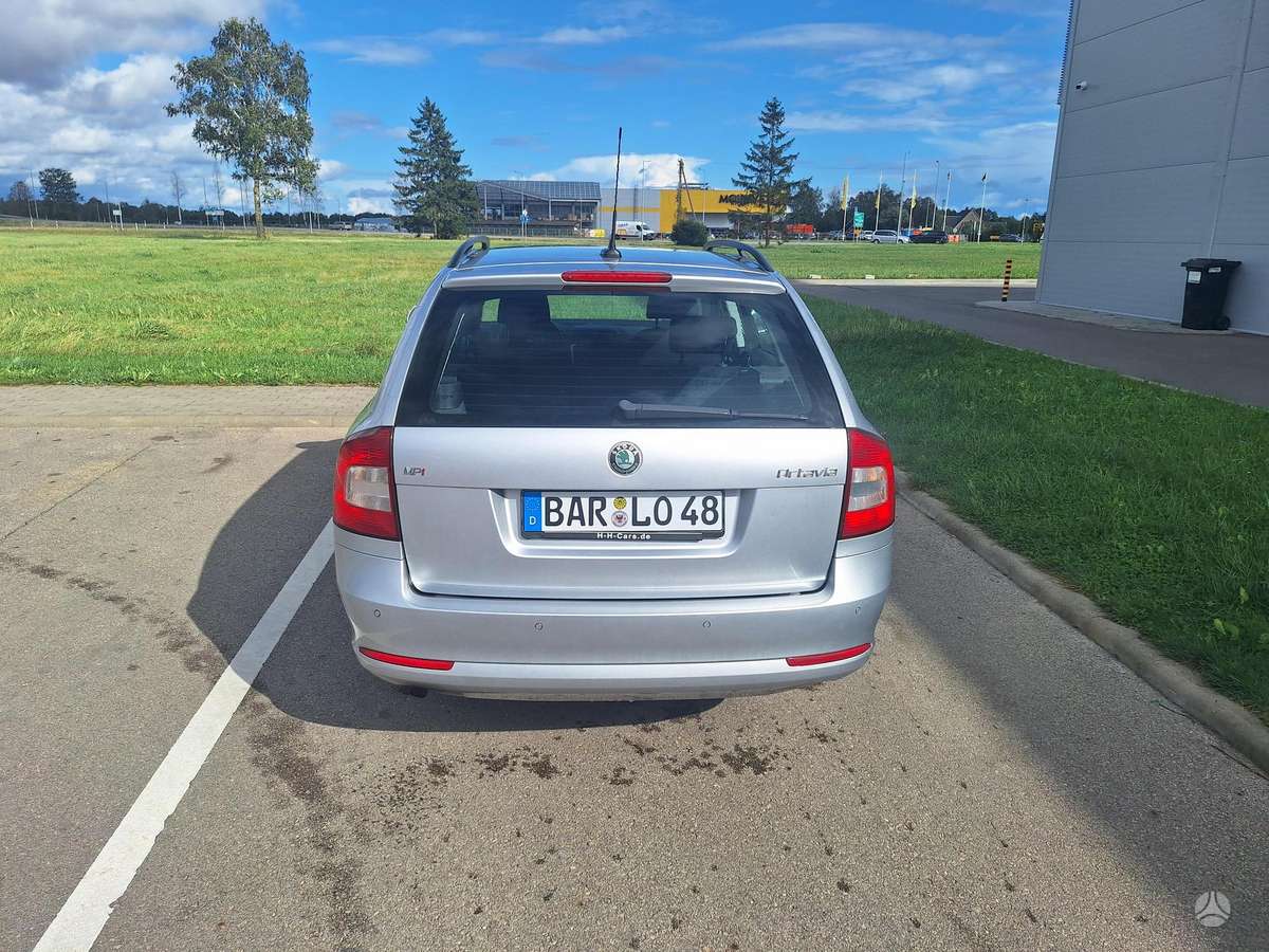 Skoda Octavia 2009 — engine 1595 cm³, 102 HP (75kW)